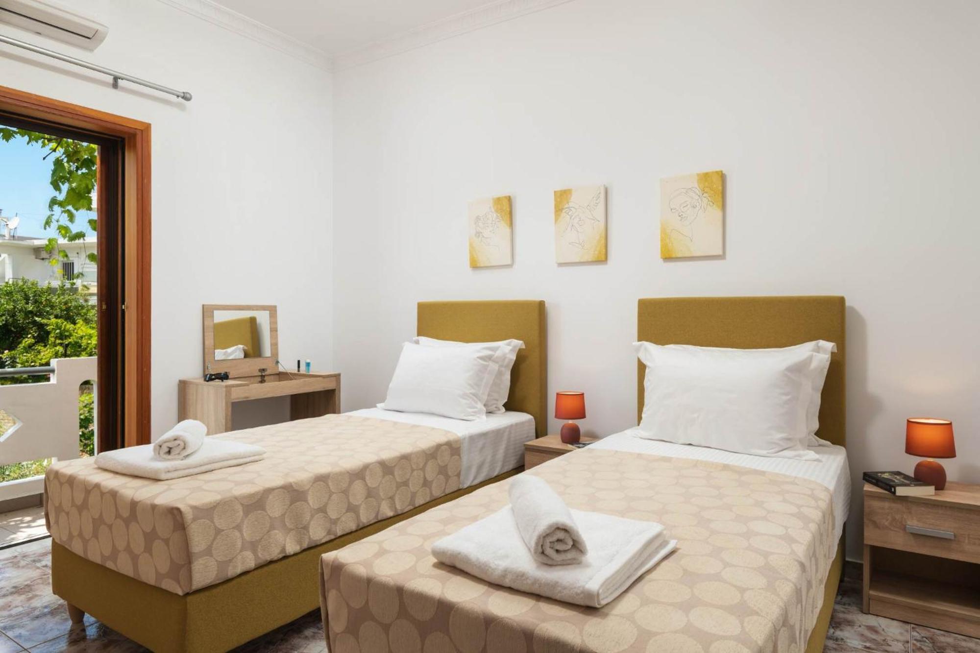Somine Apartment Chania La Canea Esterno foto